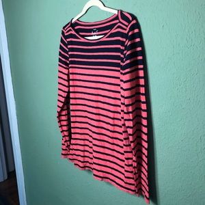 J. Crew Tops - J. Crew Artist T Navy and Coral Size Large J. Crew Tops - J. Crew Artist T Navy and Coral Size Large